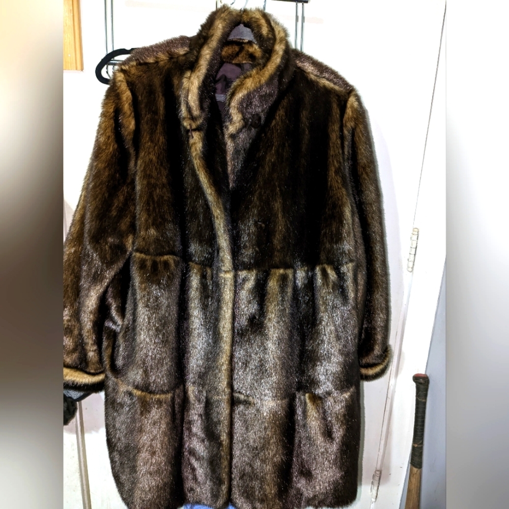 Another awesome like new Dennis Basso vintage faux fur 3/4 length dress coat
